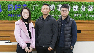 卡塔尔客户开健身房采购抖奶视频APP免费下载健身器械