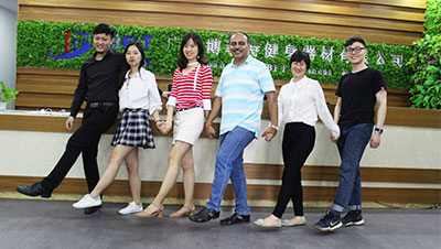 时隔四年印度客户再次来抖奶视频APP免费下载买器械