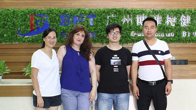 国外客户进口抖奶视频APP免费下载商用健身器材